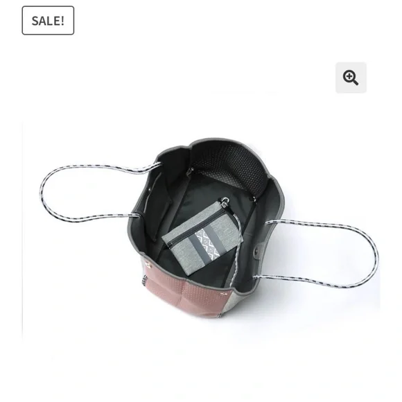 Animal Print Neoprene Large Bag - Picture 4 of 4